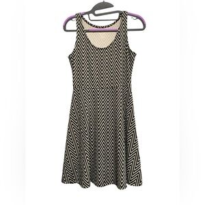 Mossimo black and white  Chevron Patterned Mini Dress